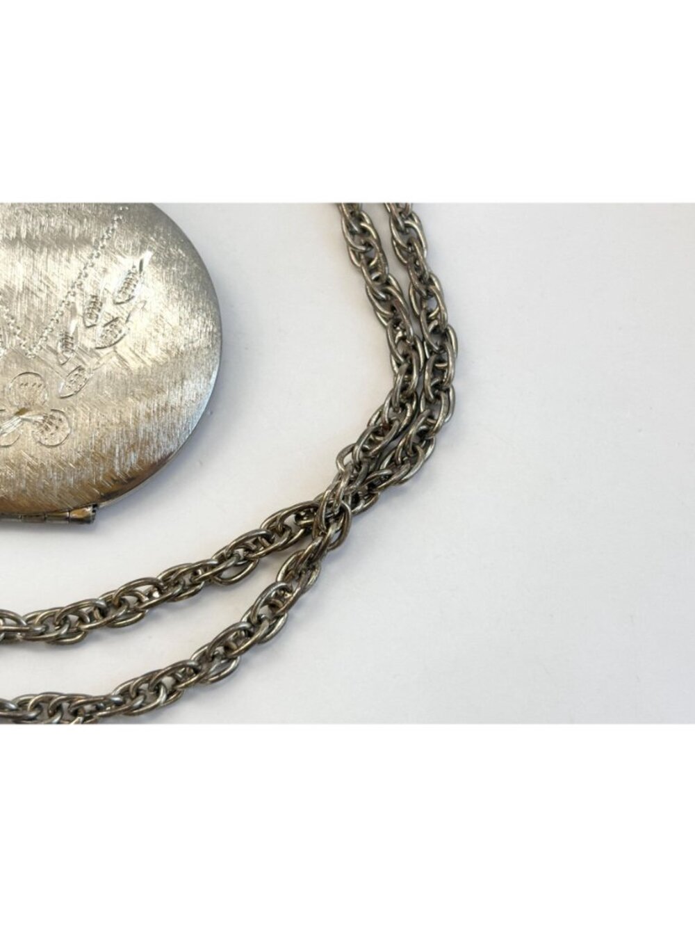 Locket Floral Carved Matte Silver Toned Vintage Jumbo Pendant Necklace - 24" - Picture 15 of 16